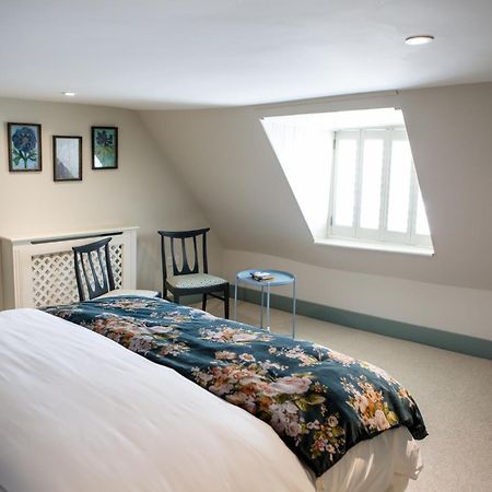Moore House Hastings Quarto foto
