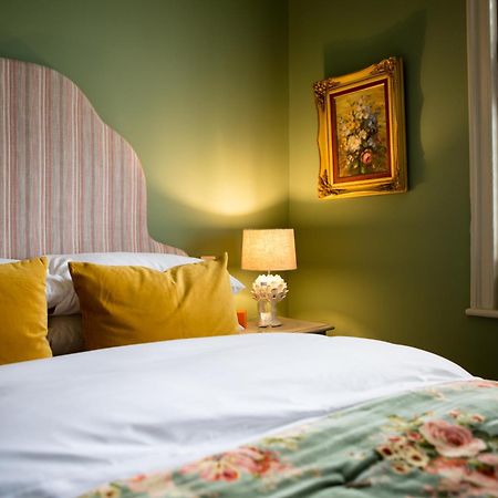 Moore House Hastings Quarto foto